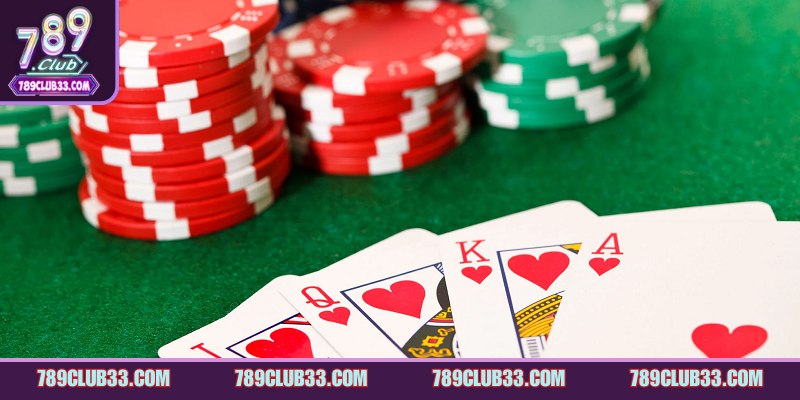 Hiểu rõ luật chơi bài poker là nền tảng quan trọng để bắt đầu